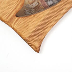 Spiegel Herz aus Holz – organischer Herzspiegel mit rustikalem Holzrahmen aus Kiefer 13x18 cm, Herz Wanddeko, besonderes Geschenk mit Herz image 2