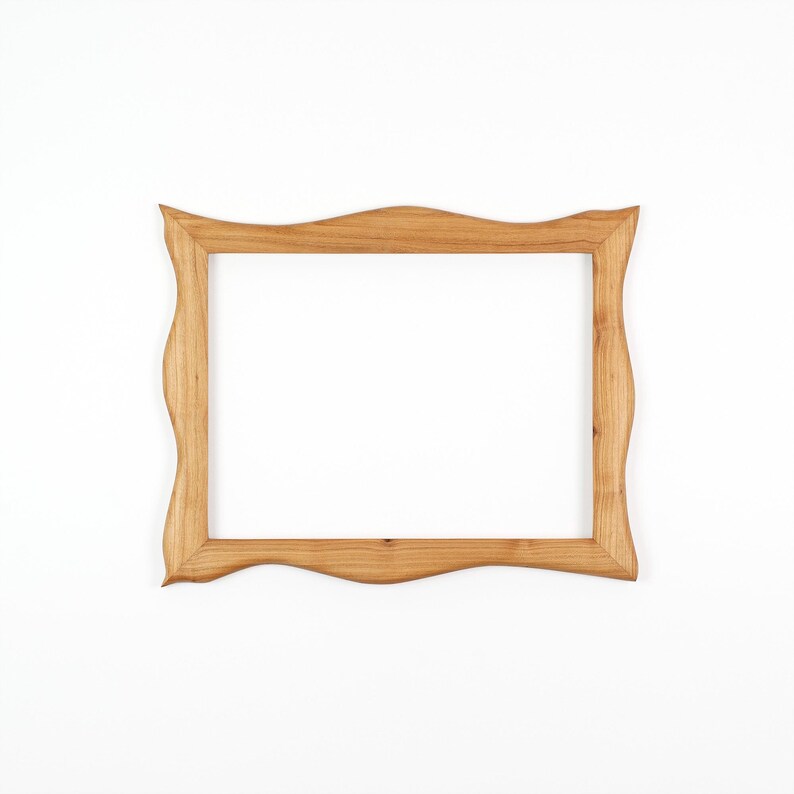 Bilderrahmen aus Echtholz – rustikaler Holzrahmen, handgefertigtes Unikat aus Kirschholz 30x40 cm, Naturholz mit organischer Form zdjęcie 2