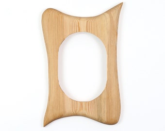 Oval wooden frame, small picture frame made of pine wood 13 x 18 cm, handmade unique piece