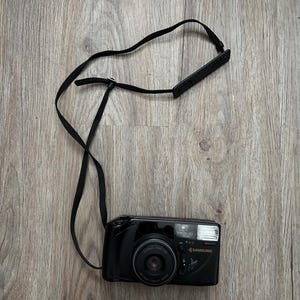 Samsung AF Zoom 700 Film Camera.
