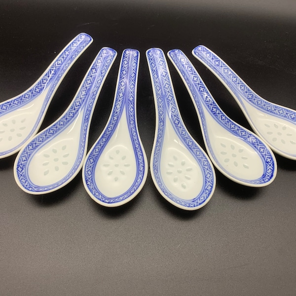 Set of Six Vintage  Spoon Chinese Porcelain Blue and White RICE GRAIN