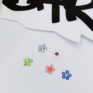 Swarovski 30 pcs Flower Swarovski Crystal Tooth Gems Swarovski Lead Free Tooth Gems  Swarovski Wholesale Tooth Gems Wholesale Tooth Jewelry