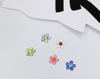 Swarovski 30 pcs Flower Swarovski Crystal Tooth Gems Swarovski Lead Free Tooth Gems  Swarovski Wholesale Tooth Gems Wholesale Tooth Jewelry