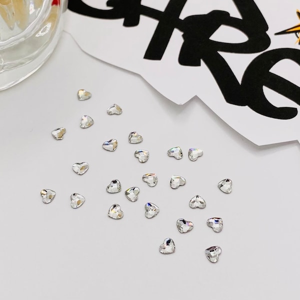 Swarovski 24 pcs Tooth Gem Heart 2808