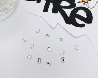 Swarovski 12 pcs Tooth Gem 2602