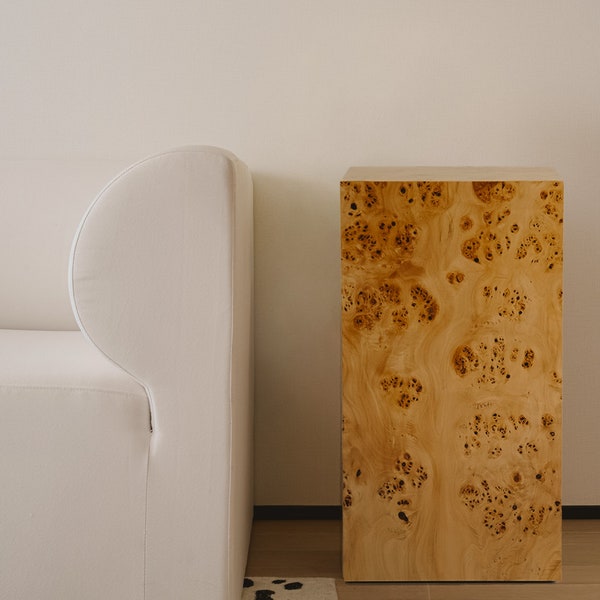 Plinth / nightstand / coffee table. Natural burlwood pedestal 35 x 35 x 60 cm