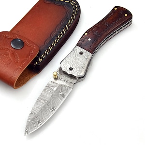 Navaja de bolsillo de Damasco hecha a mano con mango de madera de Pakka. Navaja plegable para regalo de cumpleaños, regalo de Navidad para padrinos de boda.