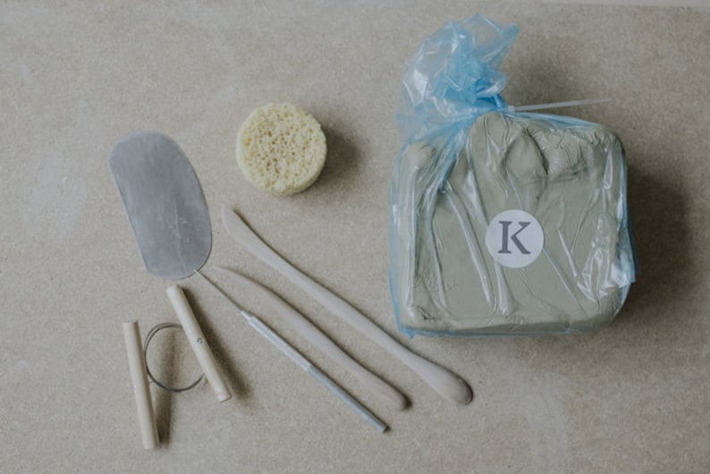 Home pottery kit, clay kit, DIY kit, ceramics kit, stoneware kit, Valentine's gift Kleistone Clay Kit with Speckled stoneware clay image 3