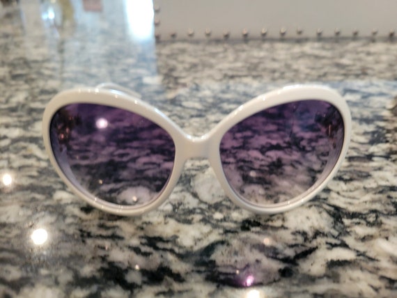 Vintage Bamboo Gucci White With Gold Sunglasses - Etsy display picture 2