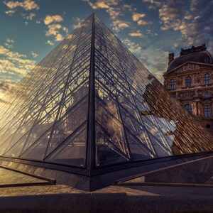 Impression sur toile pyramide de verre du Louvre, Paris France, musée du Louvre, palais du Louvre, décoration murale de salon, art mural, beaux-arts, art français