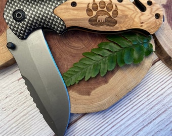 Bear Paw and Silhouette Knife