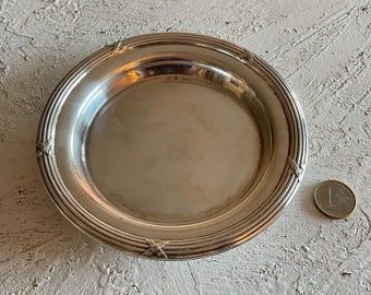 Saucer in silver plated by the goldsmith Alphonse Boulenger 19th century