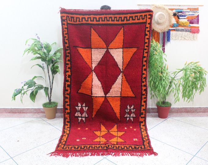 Authentic vintage moroccan rug - 3.9x7.9feet - Collector tribal rug, long rug, traditional design in red
