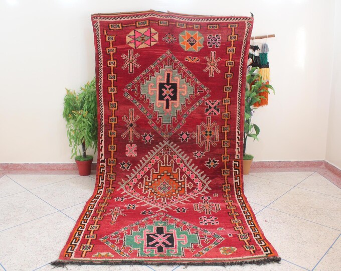 Authentic vintage moroccan rug - Rehamna - 5x12feet / 170x374cm - Collector tribal rug, long rug, traditional design in red and pink rug