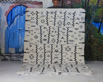 morocco rug, Moroccan Kilim Rug, white Kilim Rug, Moroccan Rug, Handmade Rug, Area Rug, Boho Rug, Bohemian Decor, Bedroom Rug