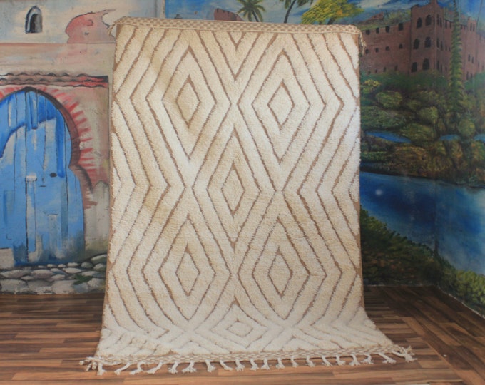 Wool checkered Moroccan waite area rug