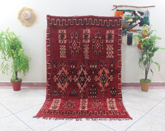 Authentic vintage moroccan rug - Boujaad - 4.6x7.3feet / 142x225cm - Collector tribal rug, long rug, traditional design in red