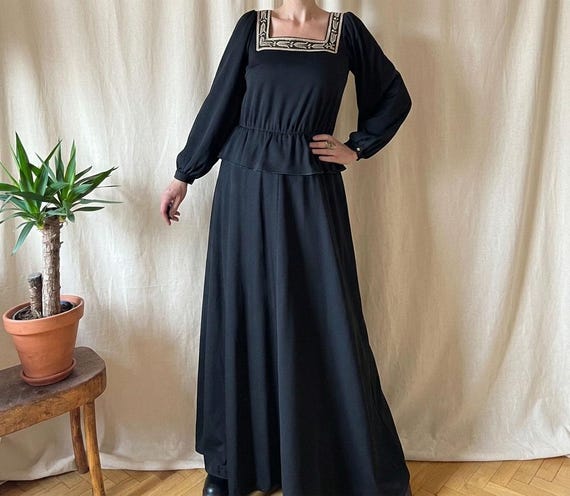 black wedding guest maxi dress Berylove Women Black Wedding Guest Dress Mermaid Maxi Dress with Long Sleeves, Black / L