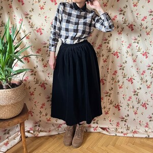 Vintage Laura Ashley dark academia velvet skirt 80s folk romantic evening riding goth 70s midi bohemian wedding feminin pleated high waist S image 6