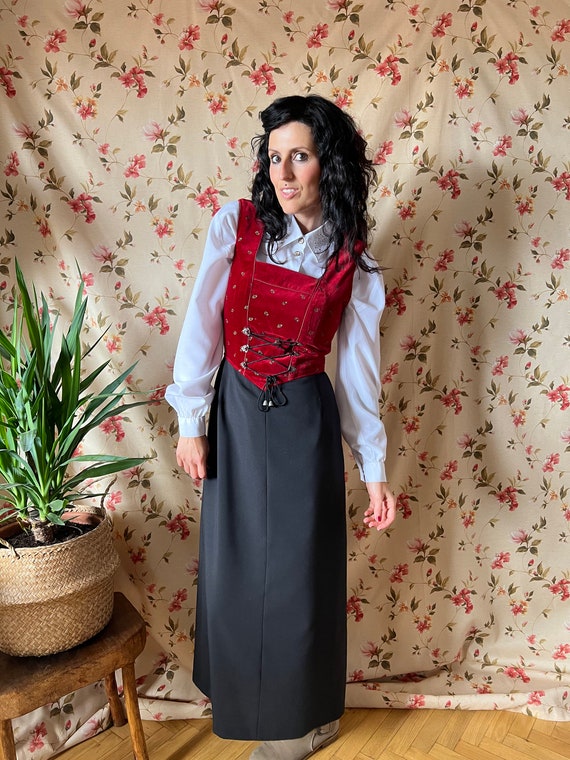 Vintage velvet corset dress, folk dirndl milkmaid… - image 4