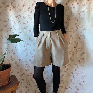 Vintage wool shorts dark academia M, librarian bermuda autumn culottes 90s school high waist trousers romantic wide leg pants bohemian skort