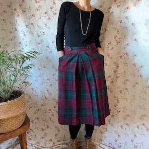 Vintage preppy tartan midi skirt 80s librarian dark academia goblin hygge office high waist tweed checks small cottage winter romantic S 36
