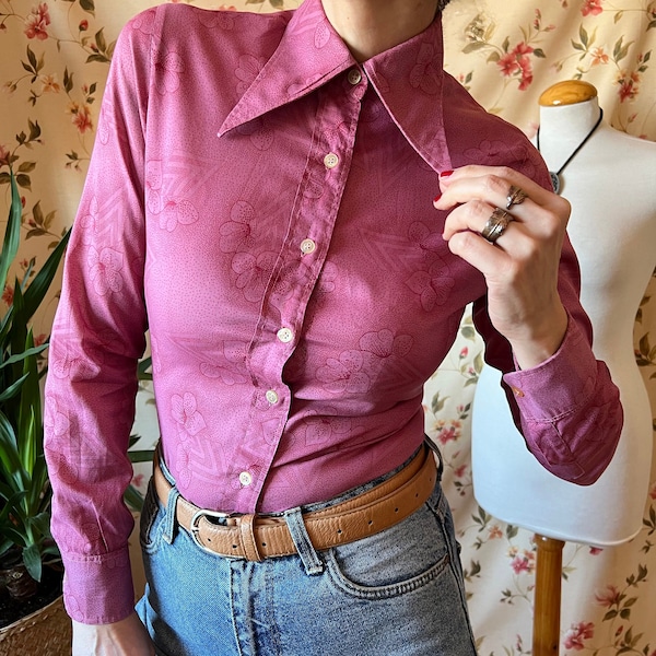 Vintage dagger collar shirt 70s, office 60s groovy mod romantic spear French business cotton button up pointy bohemian y2k hippy top XS S