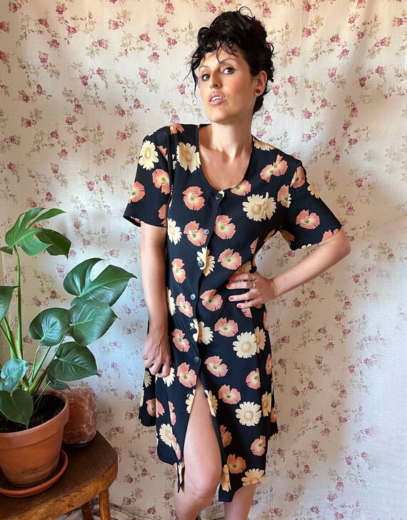 Vintage romantic buttoned sun dress 40s style plu… - image 2