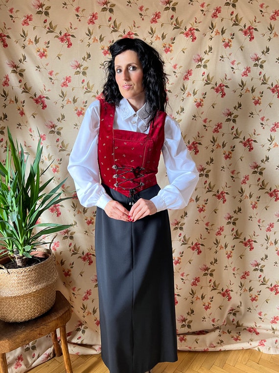 Vintage velvet corset dress, folk dirndl milkmaid… - image 2