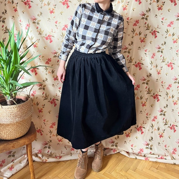 Vintage Laura Ashley dark academia velvet skirt 8… - image 1