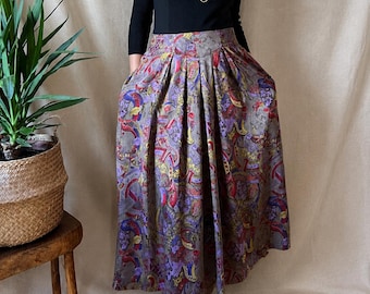 Vintage medieval skirt XL 90s, novelty high waist elastic, equestrian pleated plus size baroque
