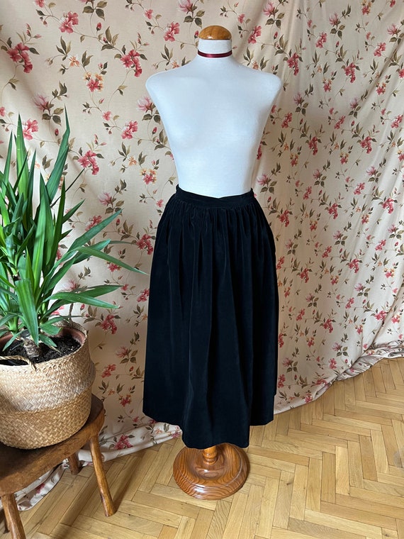 Vintage Laura Ashley dark academia velvet skirt 8… - image 9