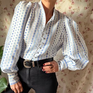 Vintage cocktail glam disco 80s evening shiny metallic shirt balloon victorian elegant classy Studio statement silver buttondown satin top L