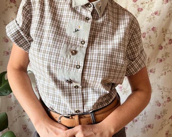Vintage trachten shirt edelweiss embroidery 90s L XL, Austrian folklore Bavarian dirndl German alpine Oktoberfest plaid button up cotton top