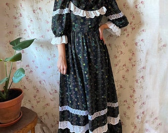 Vintage 70s tiered smock floral maxi dress S, prairie gunne folk cotton puffy victorian cottagecore romantic lace embroider empire 60s small