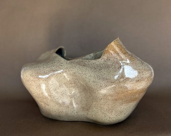 Handmade Ceramic Sculpture Vase, Glazed Beige Ceramic Vase, Modern Vase, Abstract Vessel, Unique Ceramic Vase, Minimalist Modern Decor, Vase