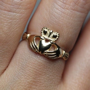 Claddagh Ring,  24k Solid Gol Claddagh ring, 14k Gold Claddagh Ring, Simple Gold Ring, Rose Claddagh Ring, Claddagh Ring Womem, Irish Ring