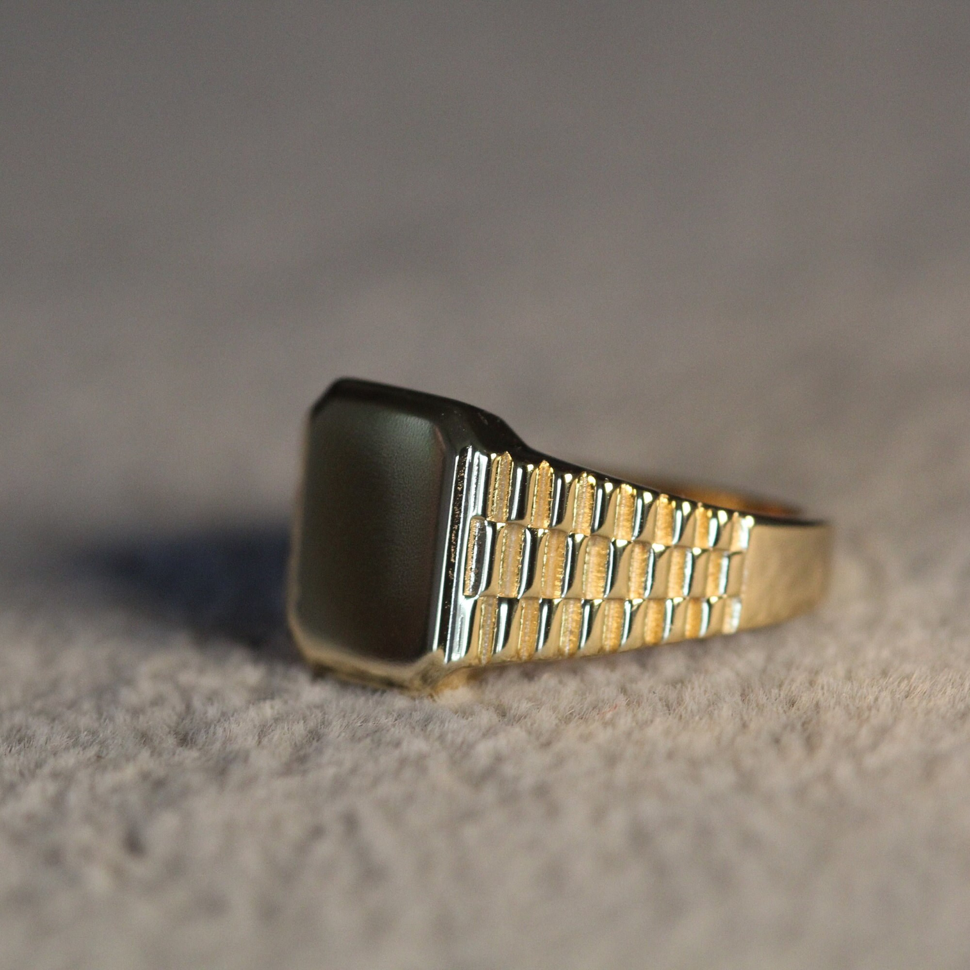 18k Signet Ring 18k Signet Ring
