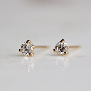 Tiny Diamond Earrings / Earrings for baby / Screw Back Earrings / Natural Diamond Earrings / Diamond Earrings