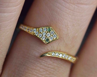 14k Snake Ring / Diamond Snake Ring / 18k Snake Ring / Handmade Ring / Unique Ring Women / Sake Lover Ring
