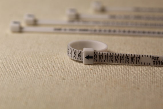 How To Measure Your Ring Size At Home -Ring Sizer - Ring size