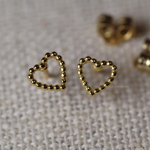 14k Yellow Gold Heart Shape Earrings / 14k Gold Earrings / Best Valentine Earrings / Gold Earrings Women / Girlfriend Gifts