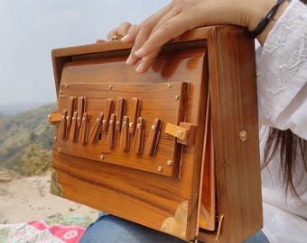 Shruti Box with 13 note Tuned  432 Hertz / Padded Carry Bag / Made by Teak wood / Indian Instrument /  High Quality / Professional Handmade