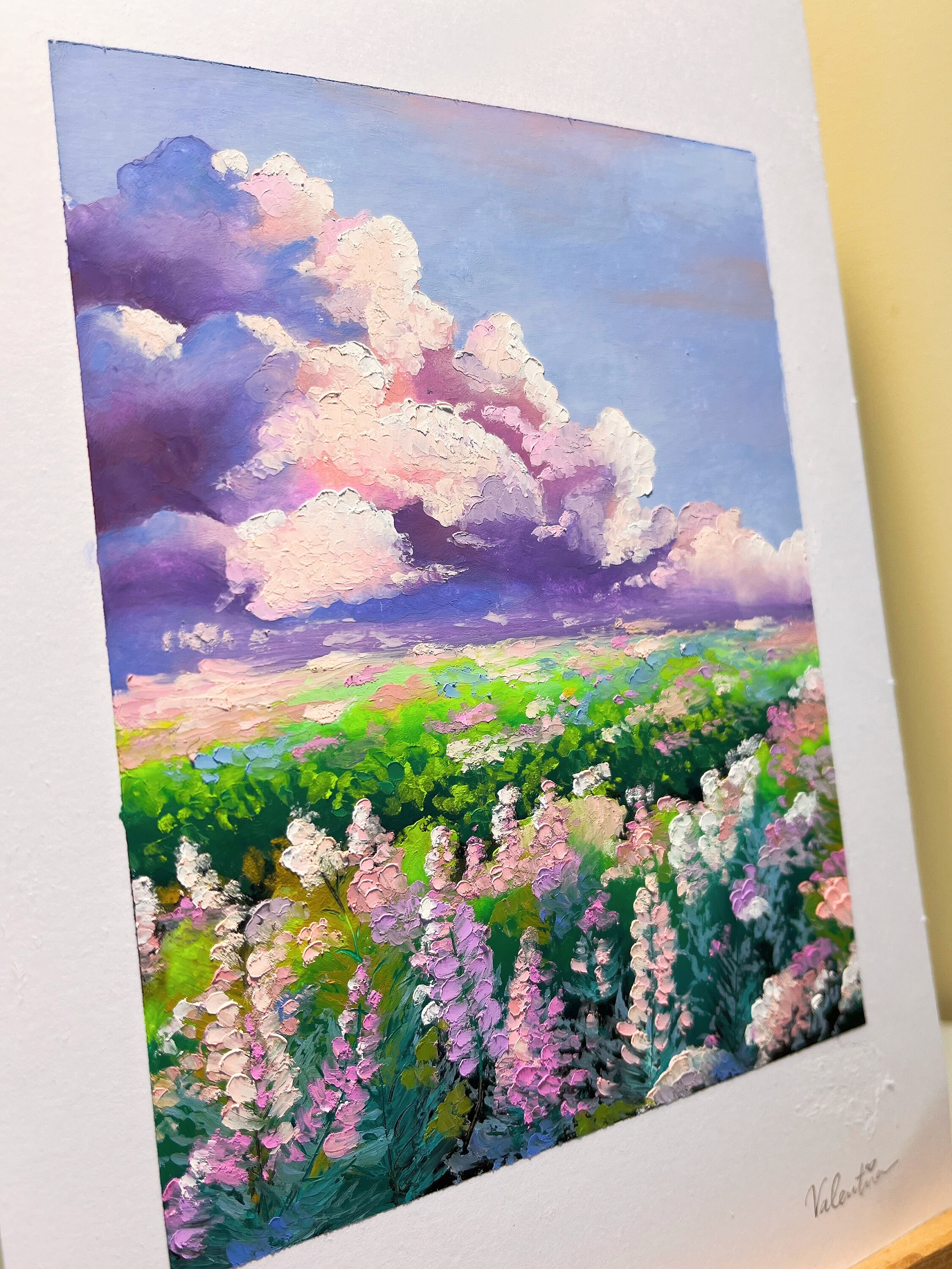 オリジナル手描きオイルパステル画：花と雲の風景画（6×8インチ