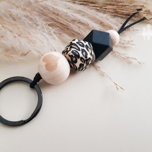 Schlüsselanhänger | Herz bedruckt | Leo | Leopard | Taschenanhänger | Rucksackanhänger | Key Chain | Silikon Holz | Animal Design