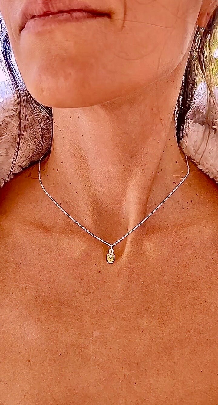 Tyet necklace shop