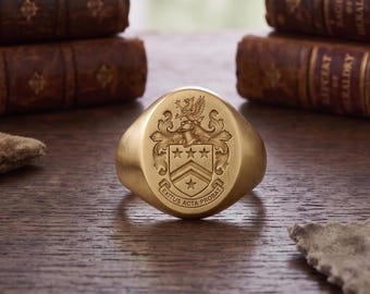 Family Crest Signet Ring,Christmas Gift Ring,Gold Ring Mens,Engraved Coat of Arms,Handmade Custom Ring For Him