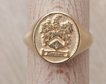 Familienwappen Gold Filled Siegelring, Wappenring, Valentinstaggeschenk, Weihnachtsring, personalisierter ovaler Siegelring, besonderes Geschenk