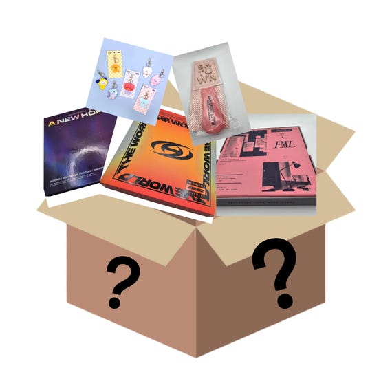 Official K-POP mystery box:BTS, BT21, ATEEEZ, seventeen, Nct127, straykids, iz*one, Twice, dreamcatcher and more!