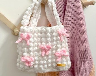 Borsa Coquette all'uncinetto con nastri rosa / Borsa in cotone fatta a mano / Regalo di San Valentino per lei / Borsa a tracolla romantica ed estetica